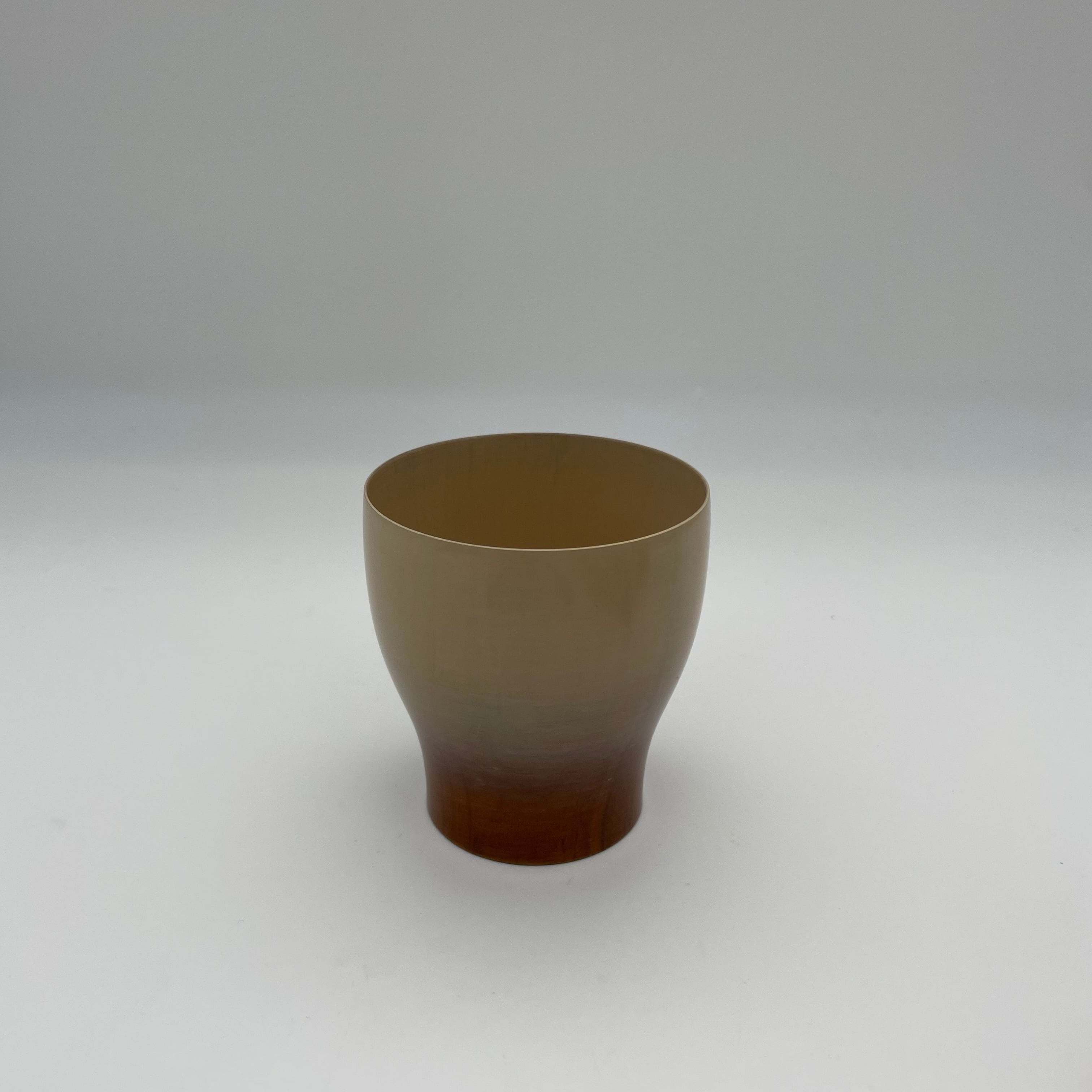 欅造白ぼかしカップ端反 - Zelkova gradation cup - | 木工家 太田志保