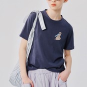 水浴びゾウさん刺繍アップリケ　ラウンドネックTシャツ i0288