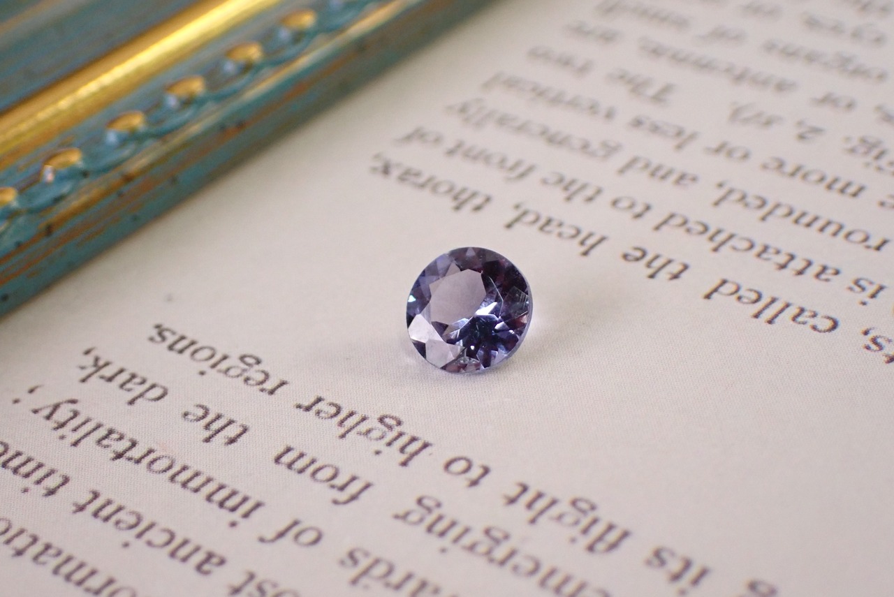 タンザナイト　0.63ct　[C9‐14]