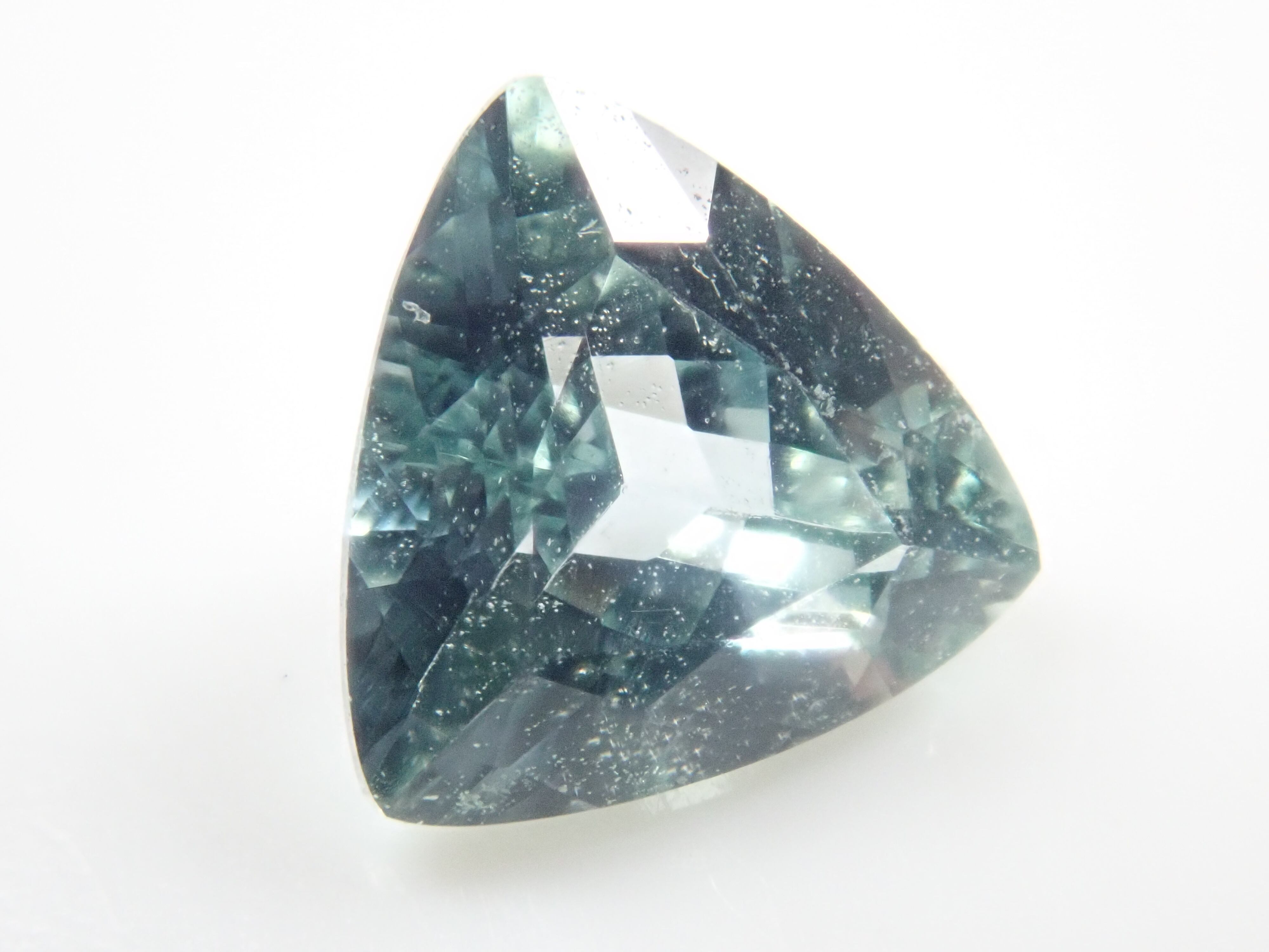 アメリカ産モンタナサファイア 0.618ct | Gem Shop Urcaguary
