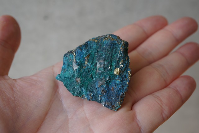 モロッコ産クリソコラ/チャルコパイライト Chrysocolla/Chalcopyrite 1317