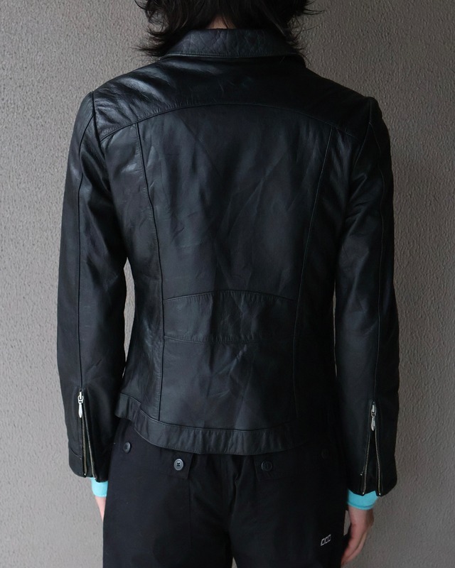 Short length leather zip blouson