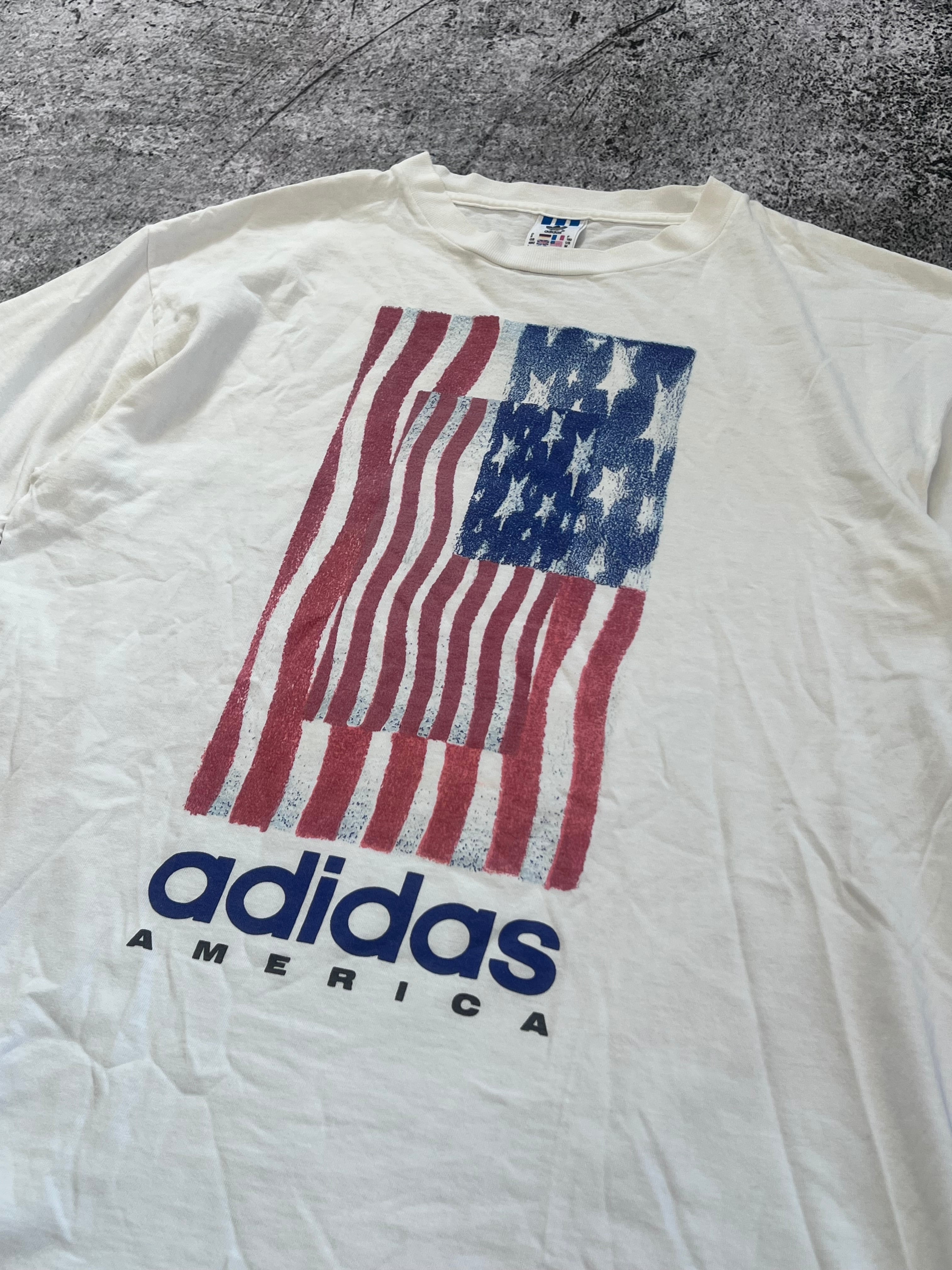 adidas】90's ヴィンテージプリントTシャツ | Enithéa