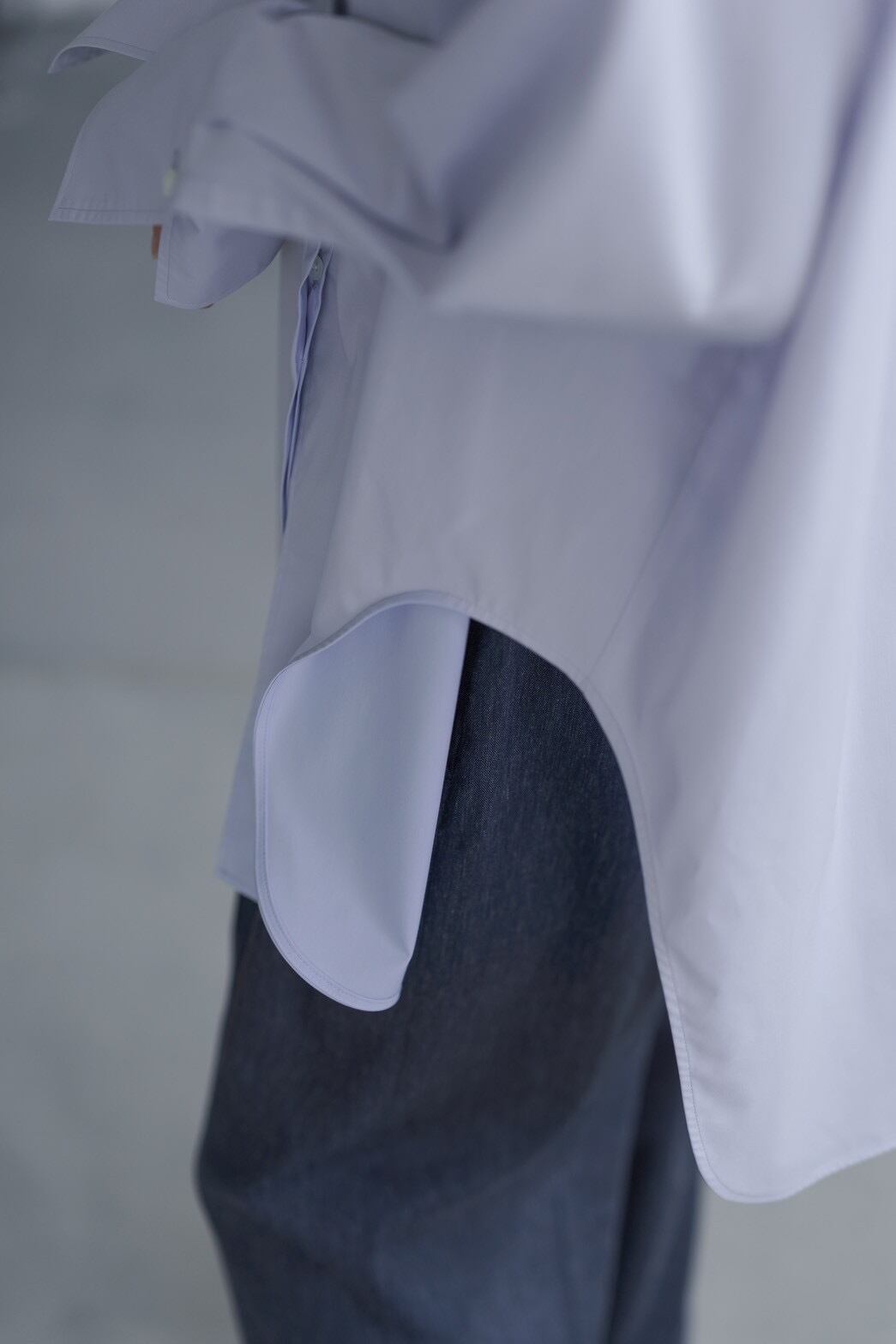 Asymmetric Flap Oversized Blouse(sax) ご注文から一週間前後で