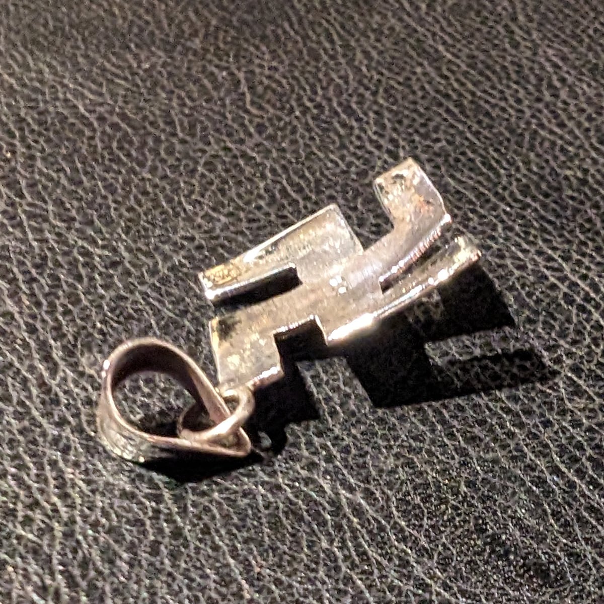 ペンダントトップ スワスティカ / ターコイズ | COUNTER ACTION WEB-STORE