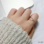指レディースアクセサリー クロスリング 指輪 シンプル メタリック 交差デザイン 2連風 ゴールド シルバー おしゃれ ミニマル モード系 重ね付け風 大人可愛い カジュアル ファッションリング プレゼント ギフト フリーサイズ　y907