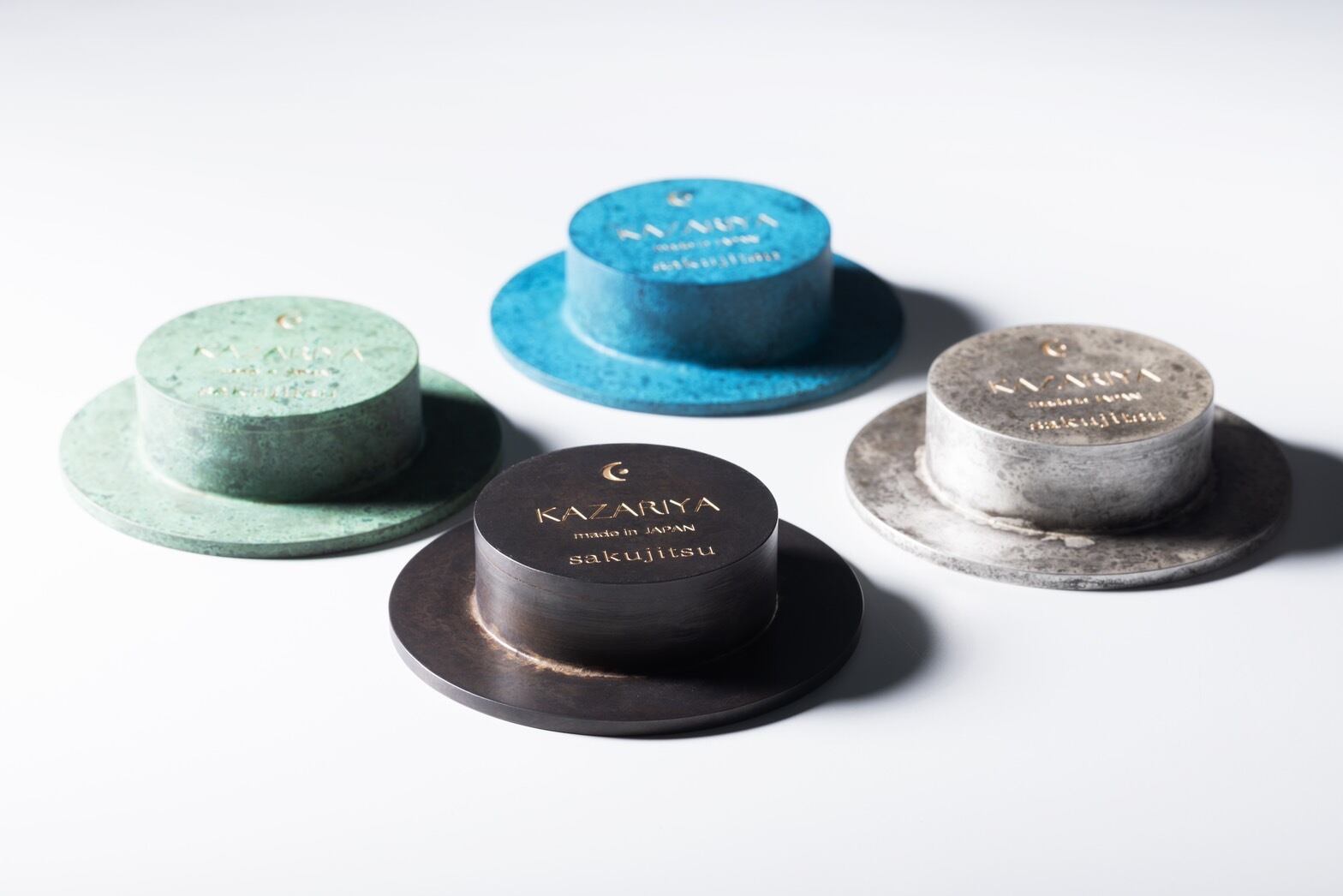 黒味色仕上げ）真鍮製キャンドルホルダー 朔日Sakujitsu | KAZARIYA DESIGN