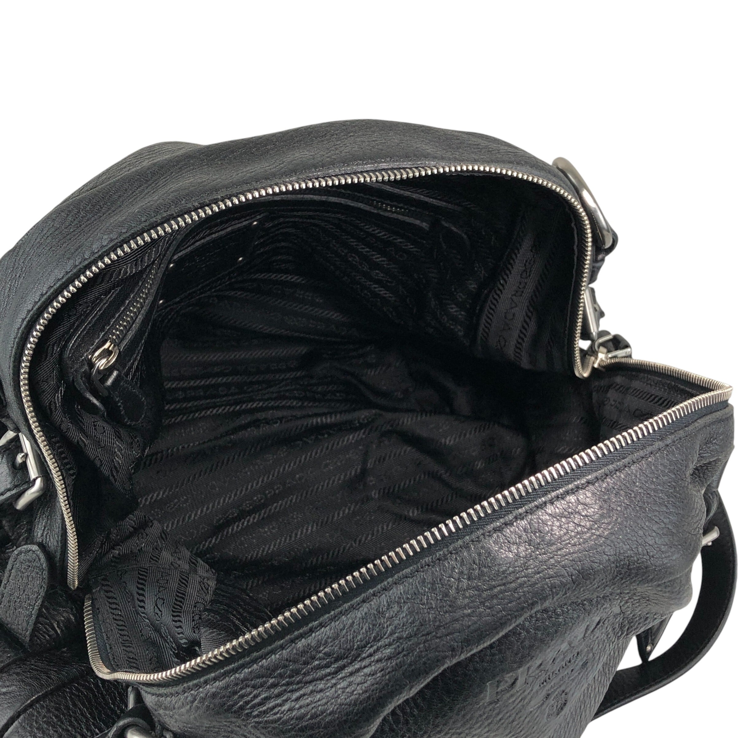 PRADA プラダ ショルダーバッグ ブラック ロゴ レザー vintage
