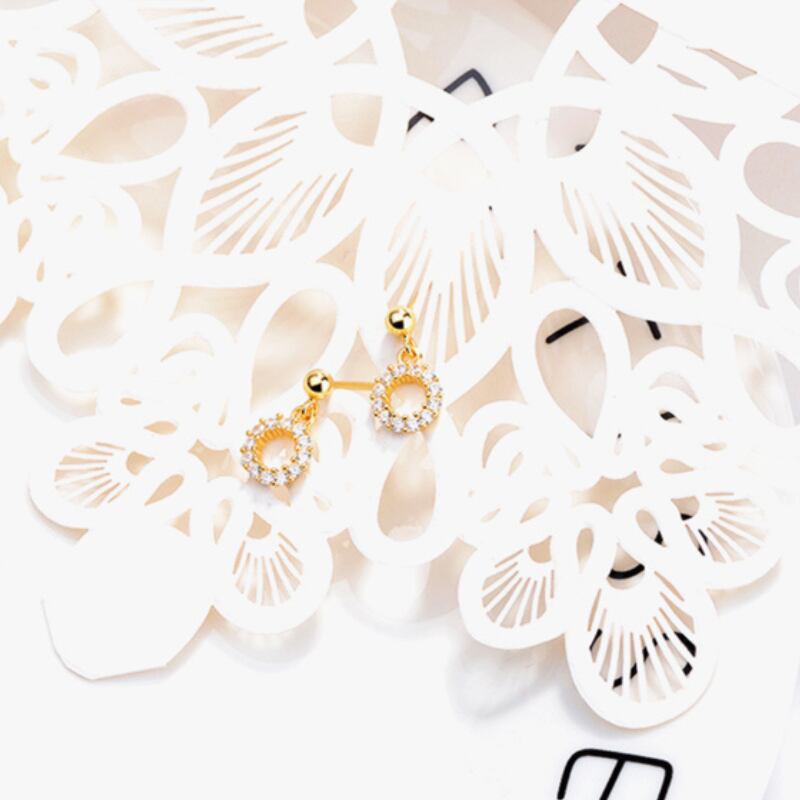 ラウンド型 キュービックジルコニアドロップピアス U0366