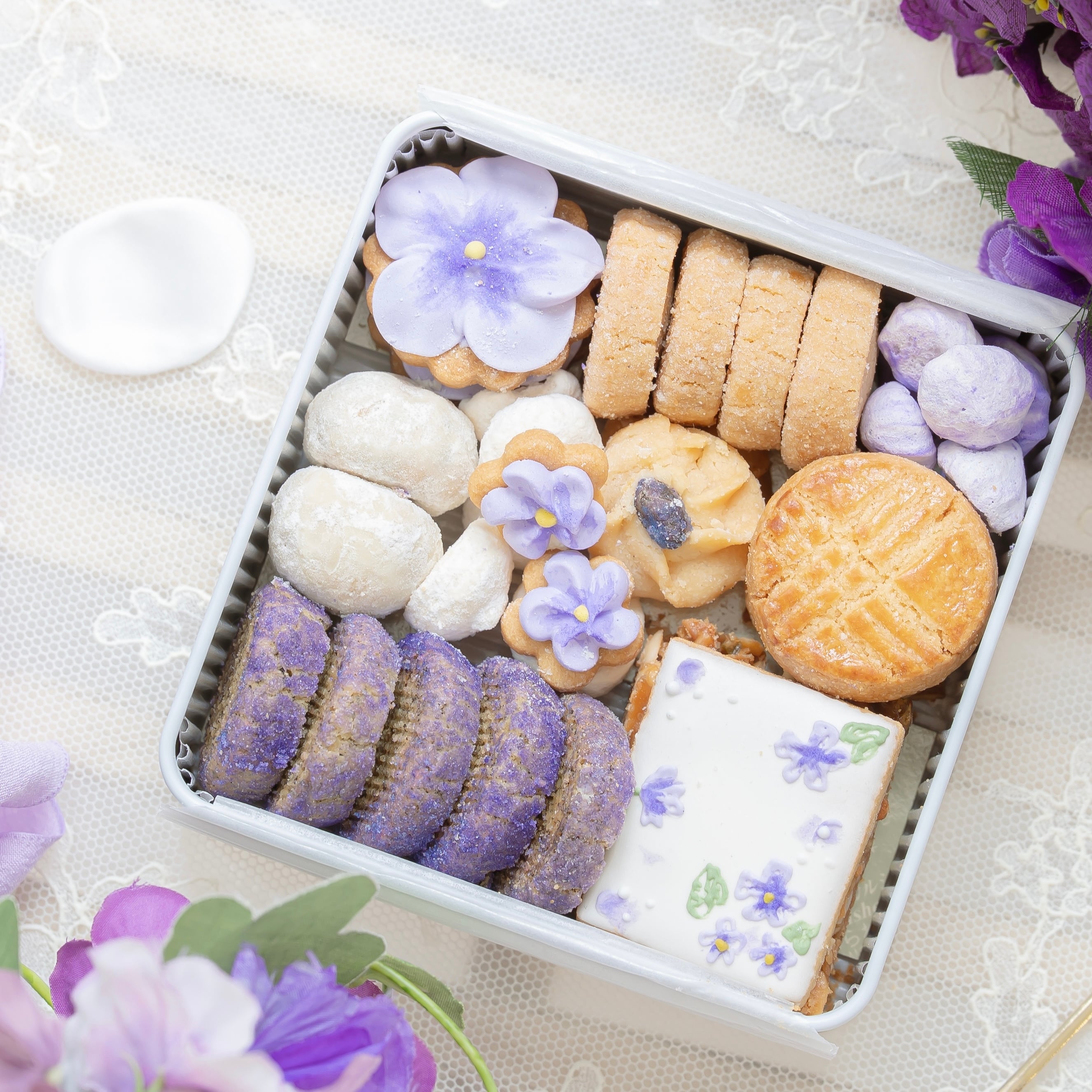 すみれのクッキー缶 | Maison de pâtisserie GRACIL FLORA