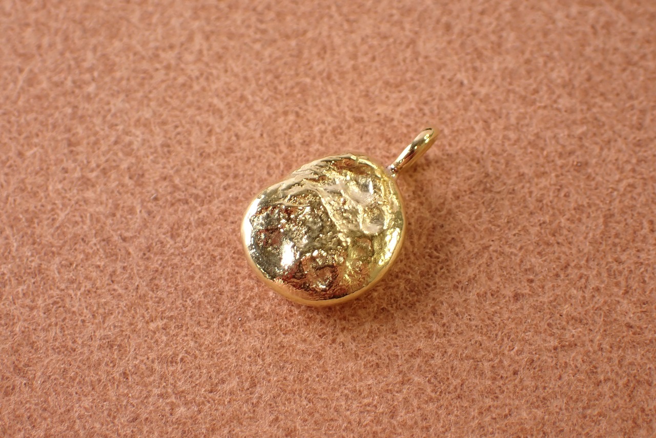 ロンドンブルートパーズペンダントトップ ブラス(真鍮) [D11‐84]