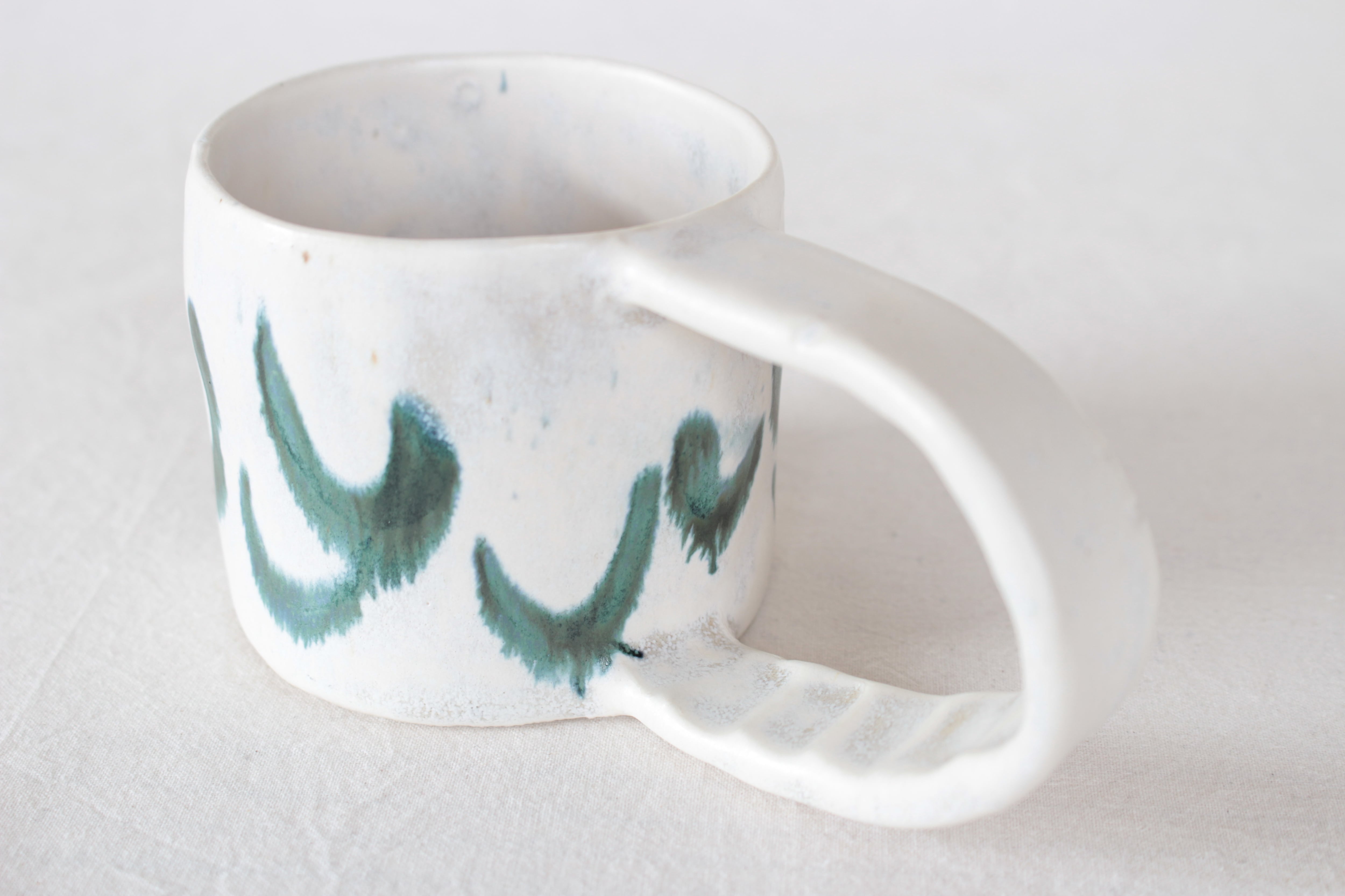 小黒ちはる】マグカップ 絵付け | 褻mono