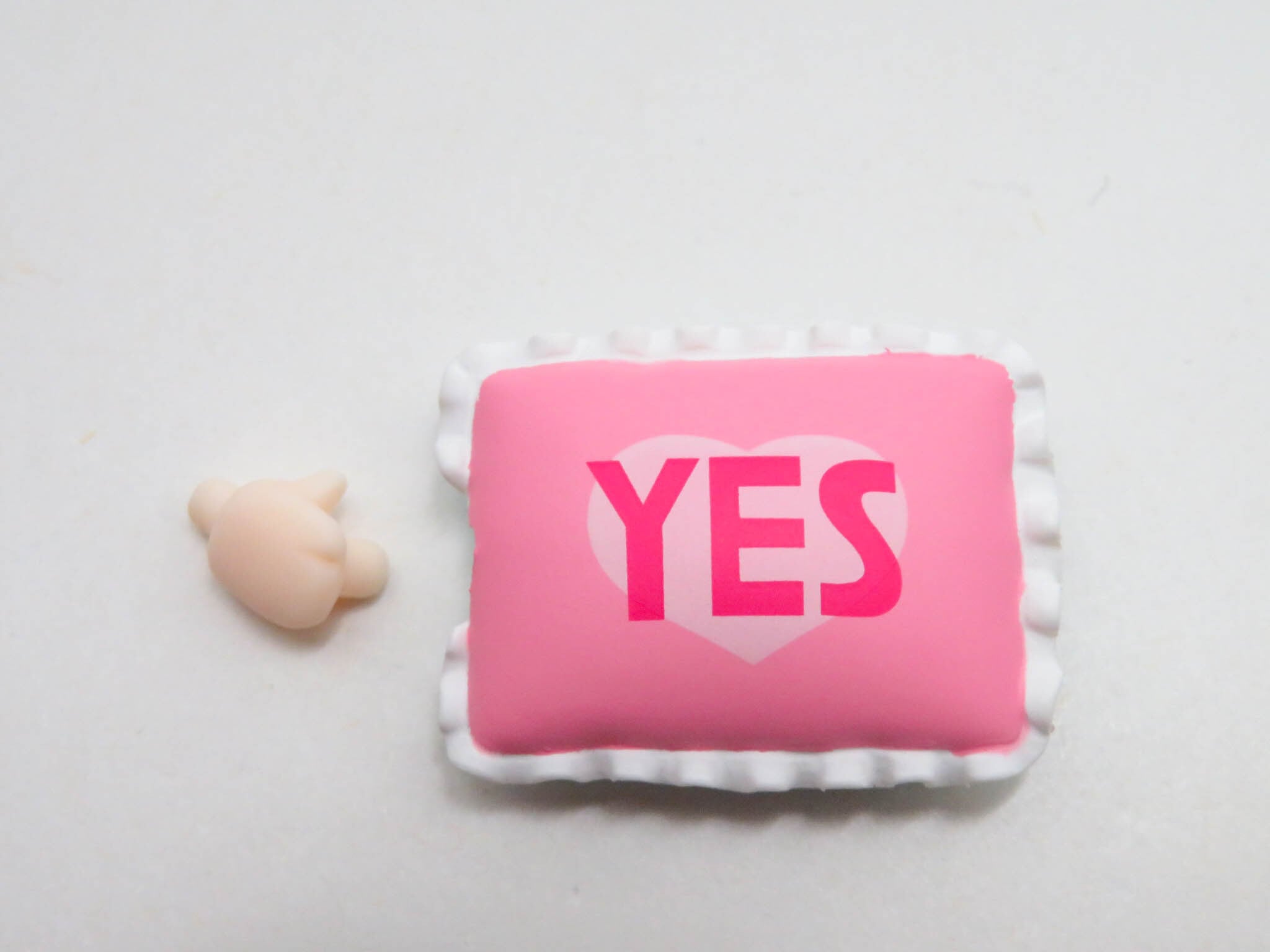 再入荷【2616】 アトリ 小物パーツ YES/NO枕 ねんどろいど | ホビー