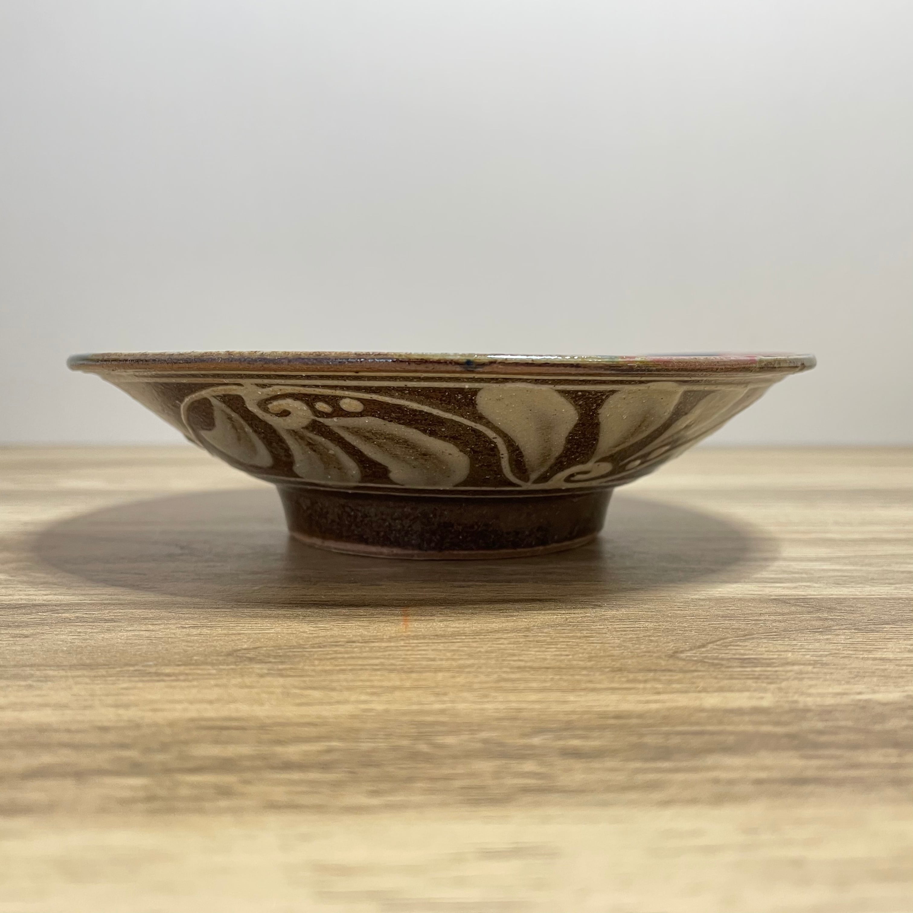 5寸皿一枚焼き 唐草模様 赤と青 | 陶芸工房ふじ