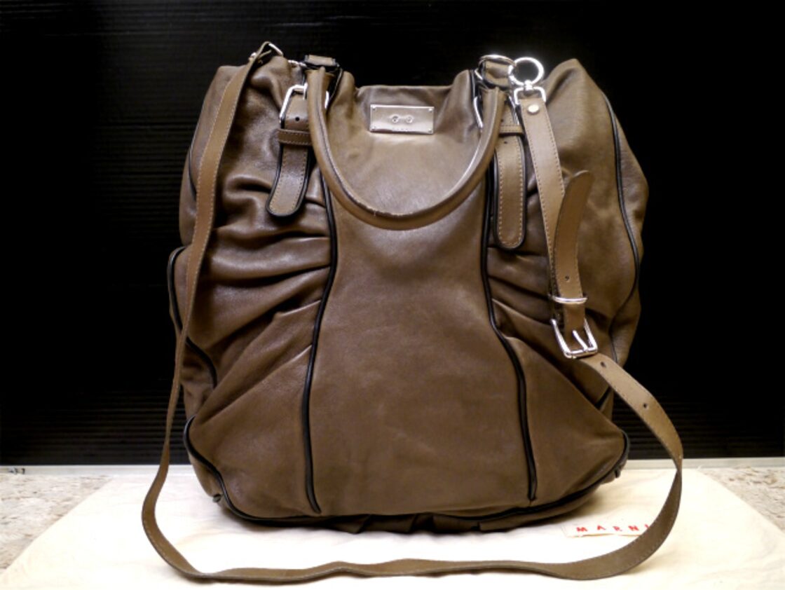 レア18万◇MARNI マルニ バッカリング ギャザーデザイン 2wayレザー 