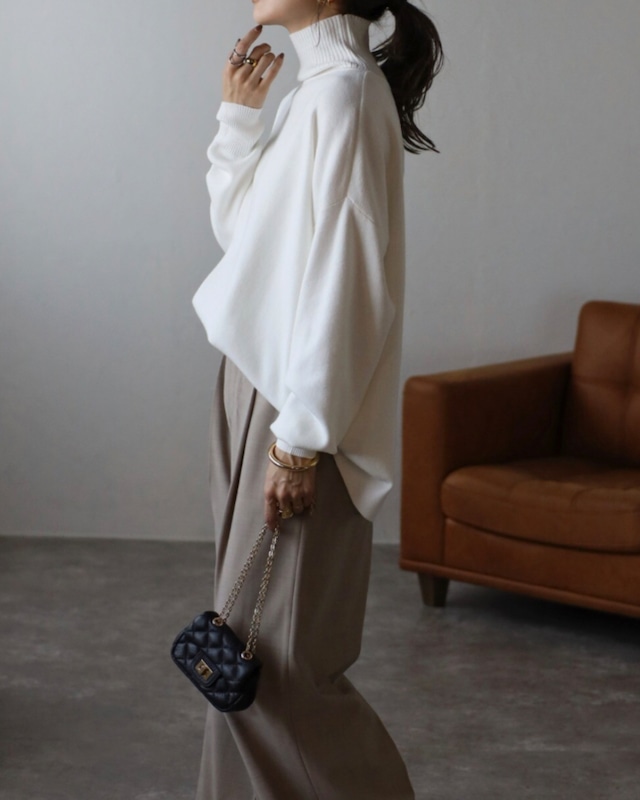 静電気防止前後2WAYタートルネックニット