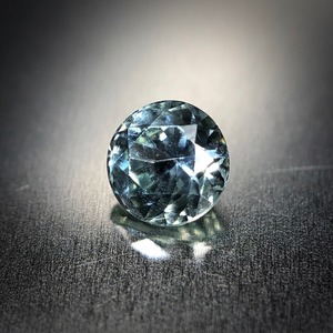 唯一無二の青色 0.25ct 希少石 天然 モンタナサファイア