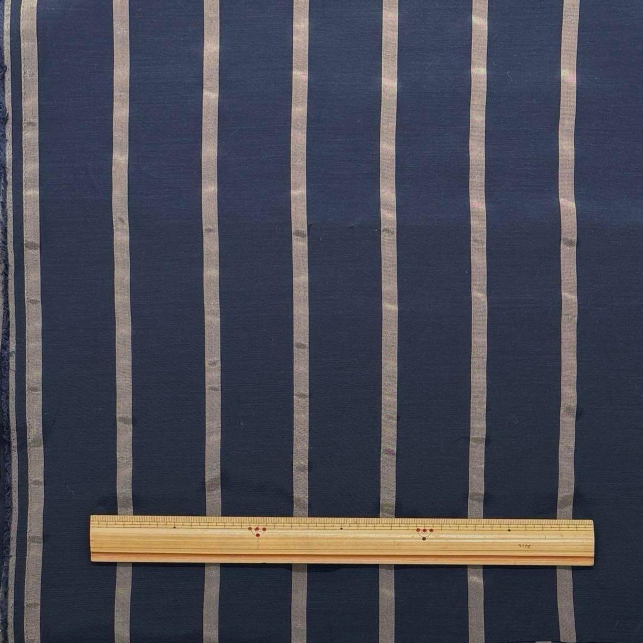 TB453◆2m◆SM◆綿レーヨン混ややとろみ薄手生地◆ストライプ