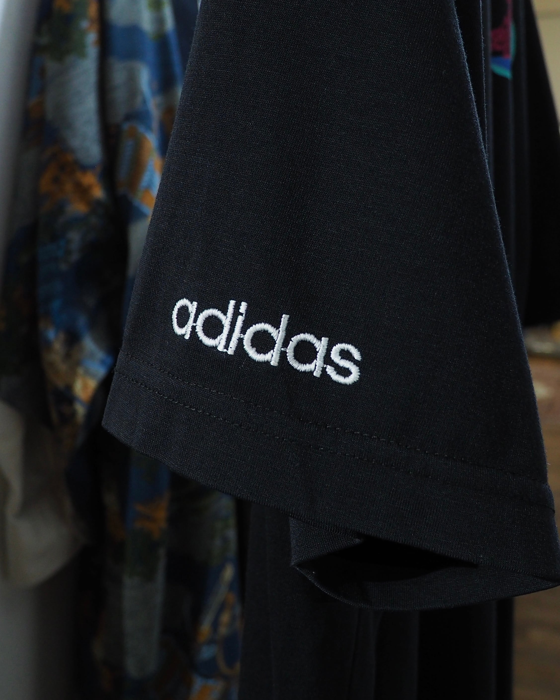 1990s " Old adidas " Neon Trefoil Logo printed vintage SS Tee