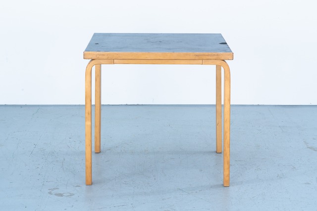 Alvar Aalto | 81C Table Black Linoleum