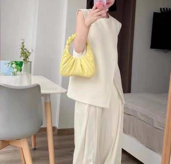 ◆一部即納◆アシメジレトップス(即納:1-4営業日/予約:1-2週間程でお届け)