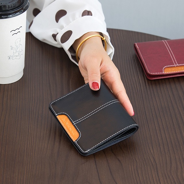 二つ折り 財布 レトロ ヨーロピアン レディース シンプル ソフト レザー  ウォレット カード 入れ  2020年 欧米 流行 開運 便利 軽量 コンパクト  カード 入れ オフィス  ビジネス  OLソフト レザー 欧米 流行 運  二つ折り 使いやすい 柔らかい　4色 　黒　ピンク  ワ 10013