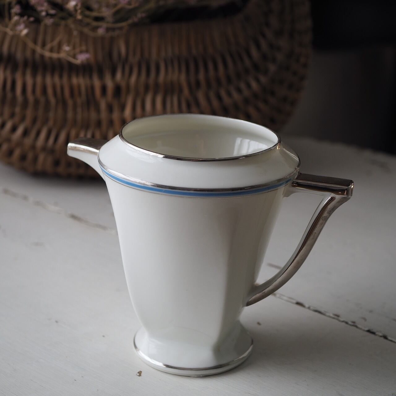 リモージュ シルバーとブルーの爽やかピシェ