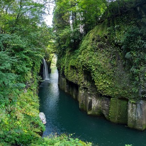 神秘的なたたずまいをかもしだす高千穂峡の絶景