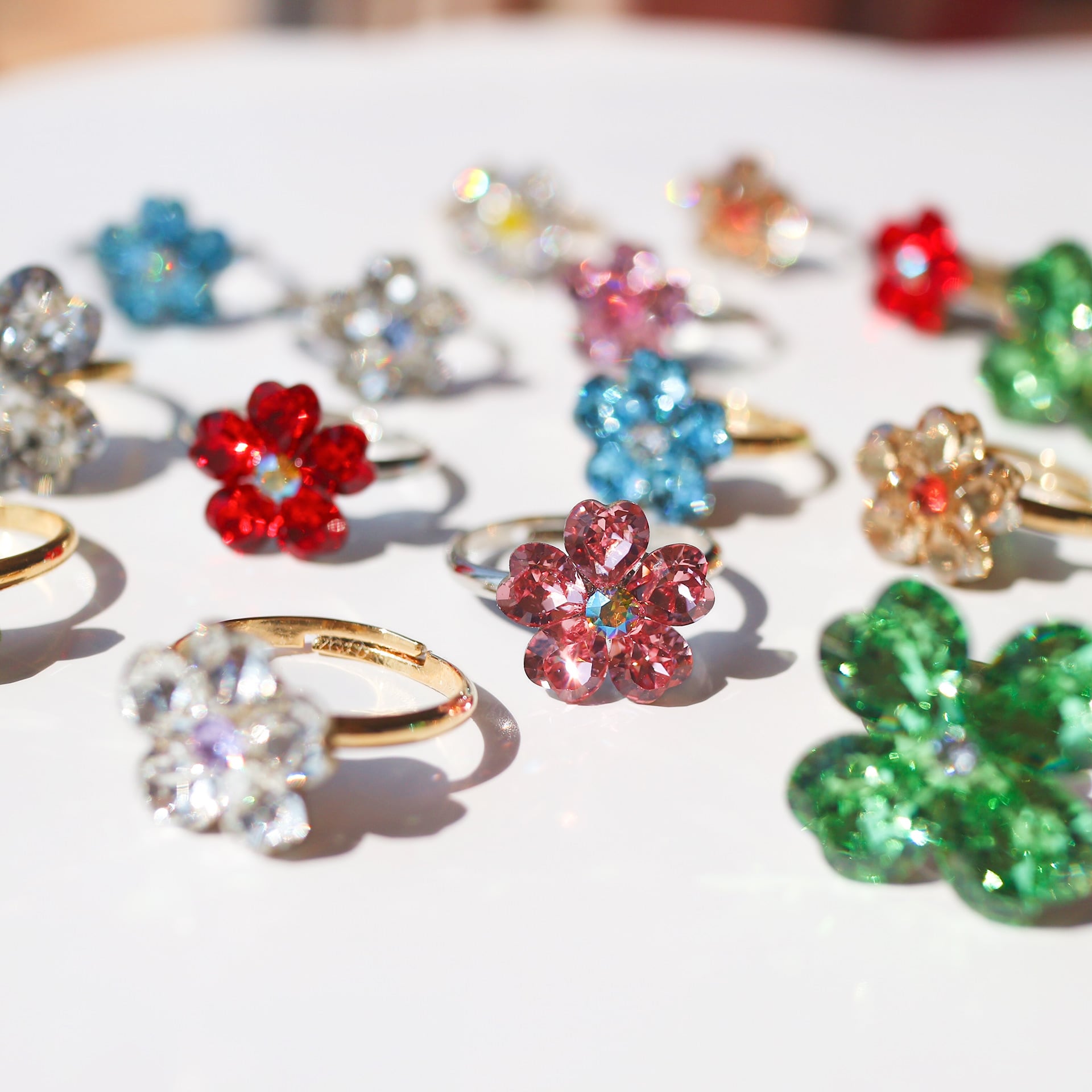 ビックキラキラクローバーリング（クリスタル） | マルベリコ