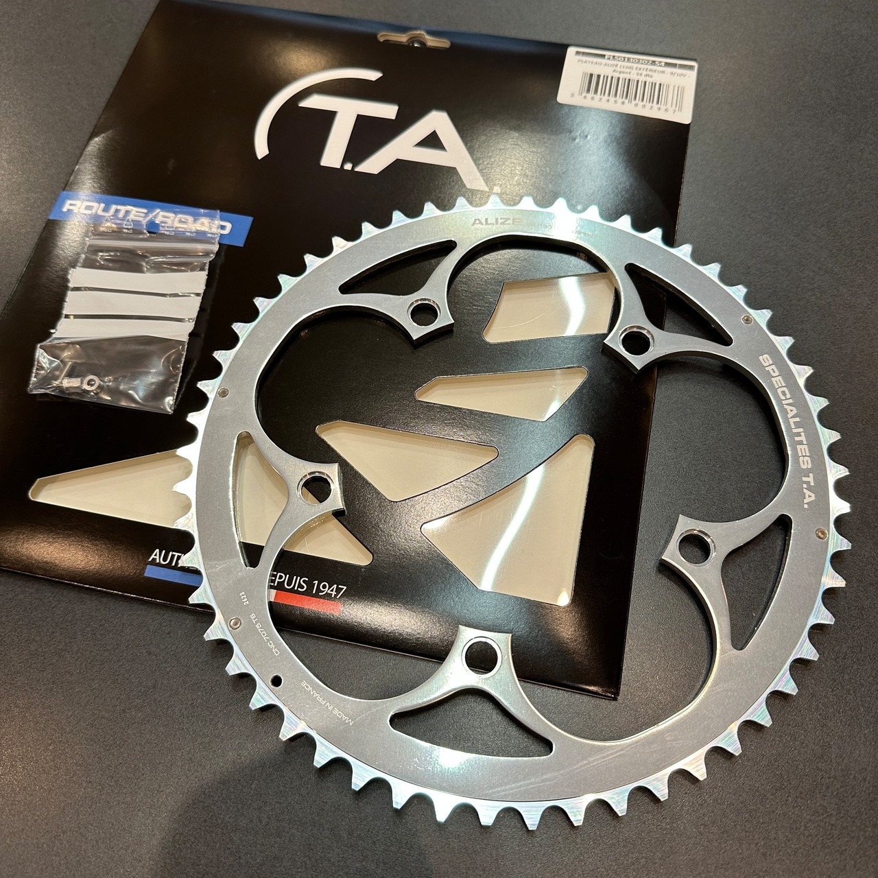 T.A.Alize Outer Chainring Silver  130PCD / 54T