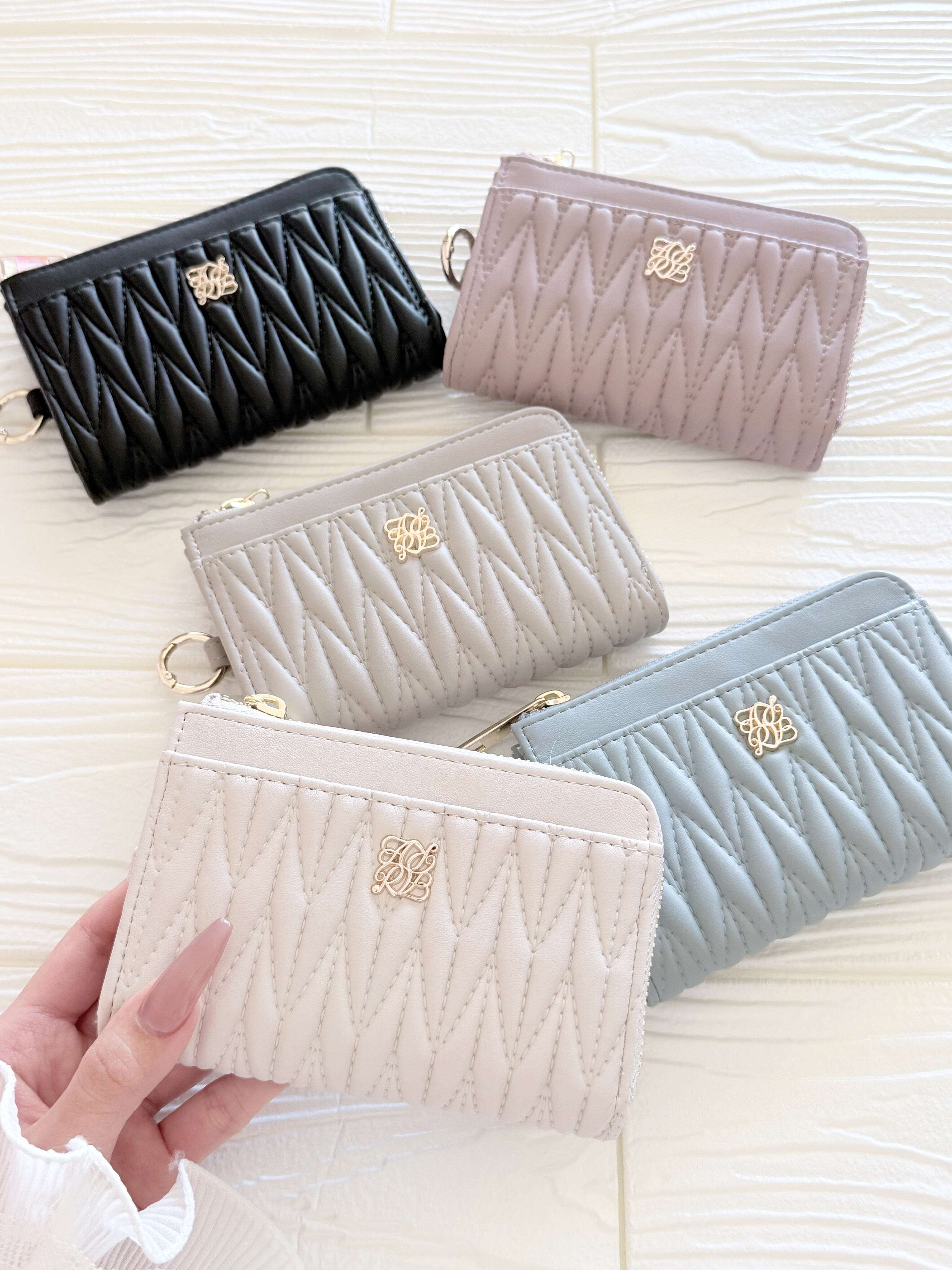 選べる2個セットでお得♪】キルティングロゴアイテム | Dear Merry