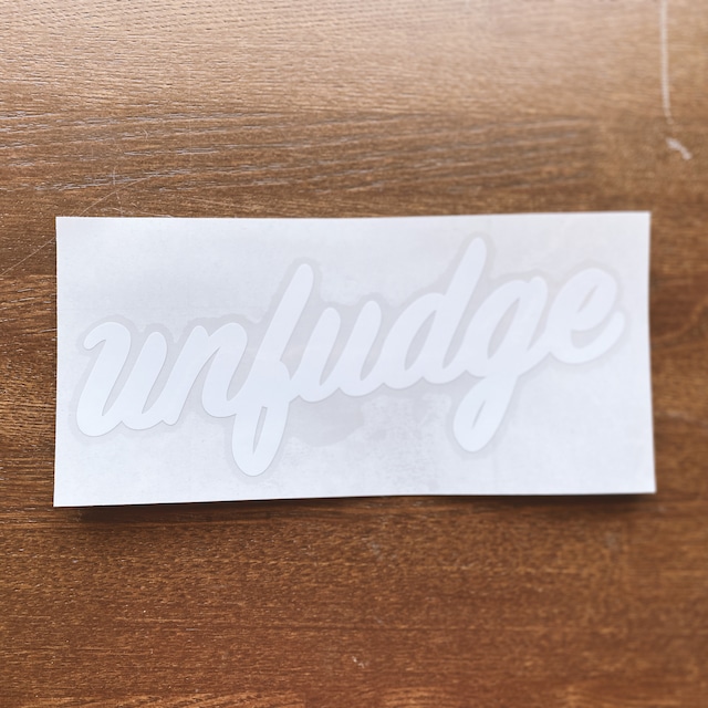 UNFUDGE OUTERWEAR TM STICKER / WHITE