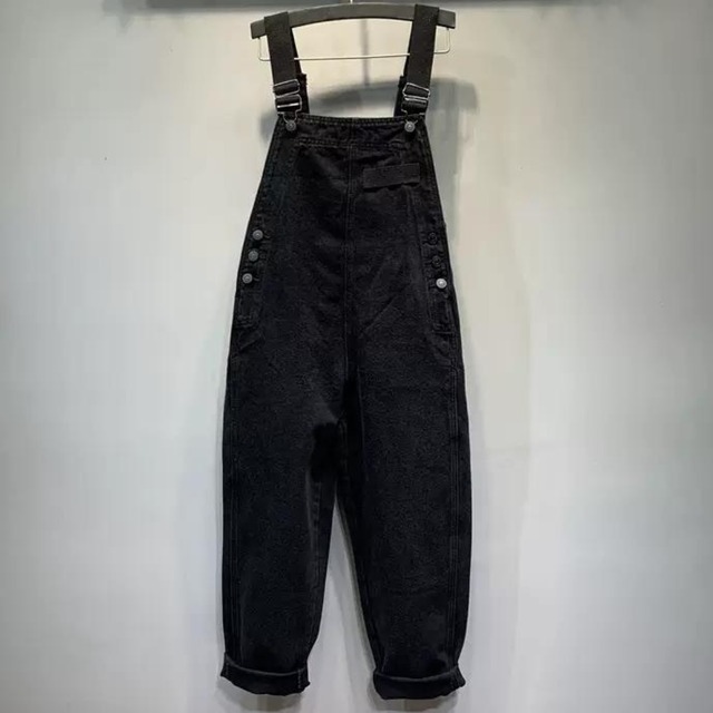 ショルダー紐と胸元デザインのオーバーオール　　K16895