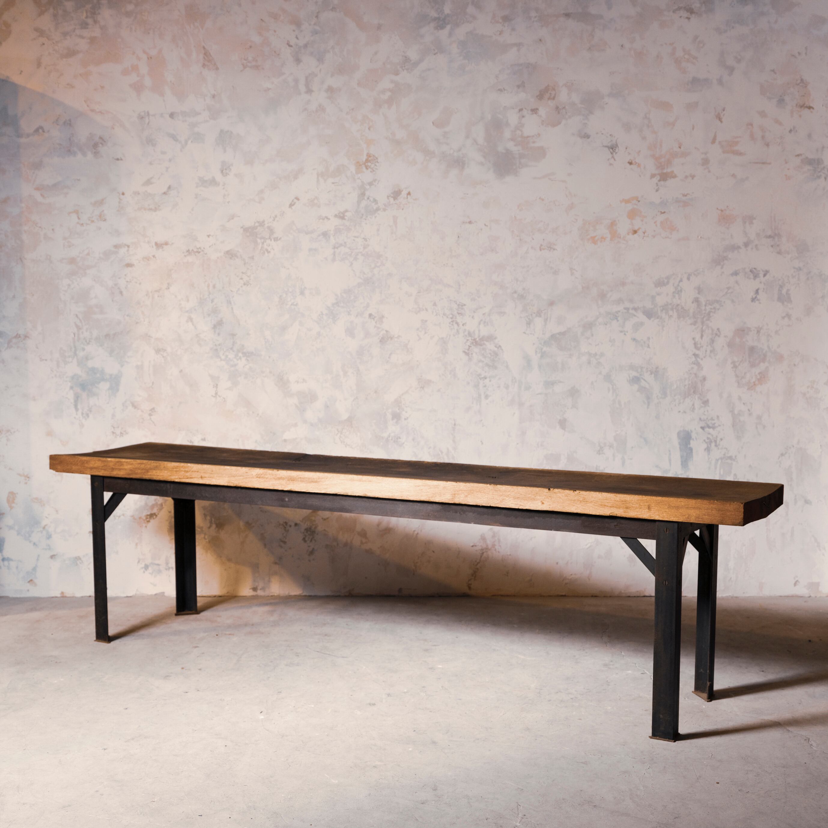 ワークテーブル/アンティーク/テーブル/作業台/店舗什器/ディスプレイ/デスク/空間装飾/アンティークテーブル/アイアン/エルム材