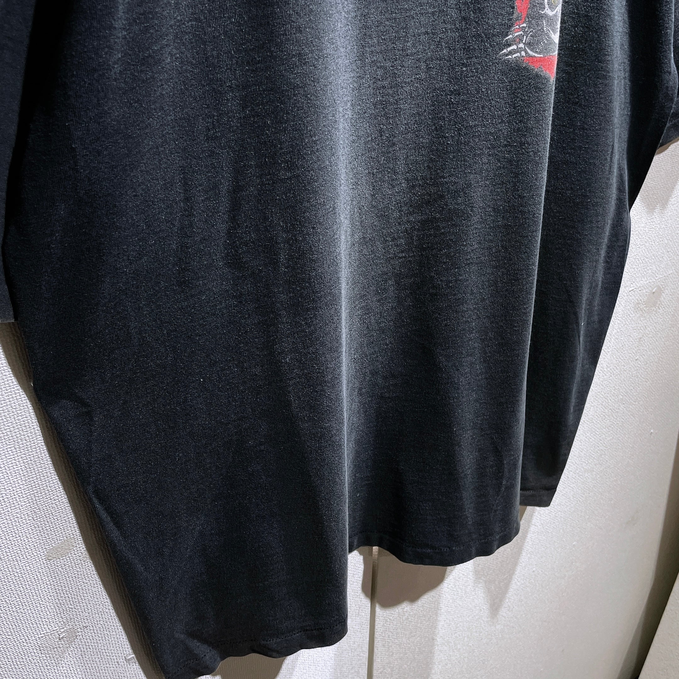 1994s POWELL PERALTA ” 覗きBONES ” printed Black Tee (made in Usa)