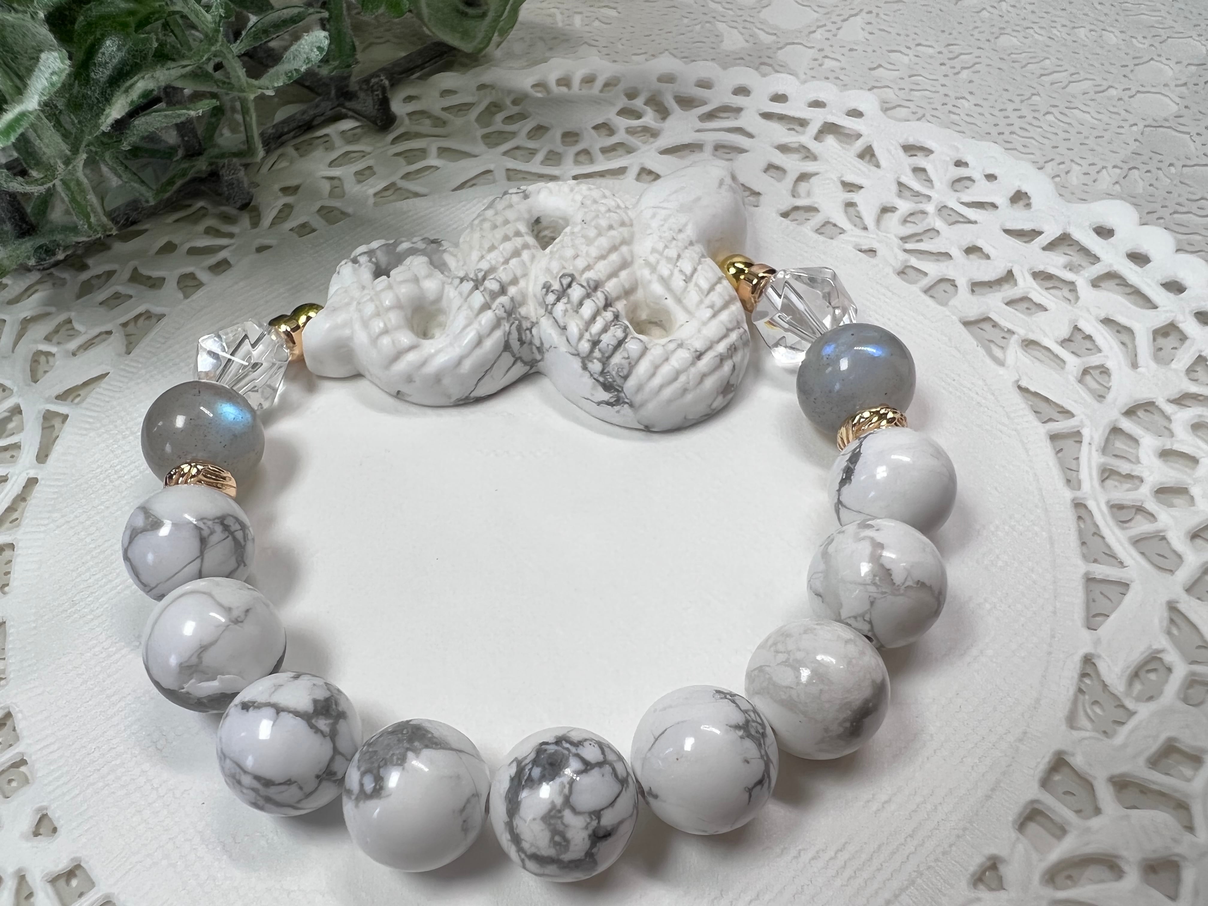 幸運の白蛇ブレスレット】天然石 パワーストーン | 癒しの