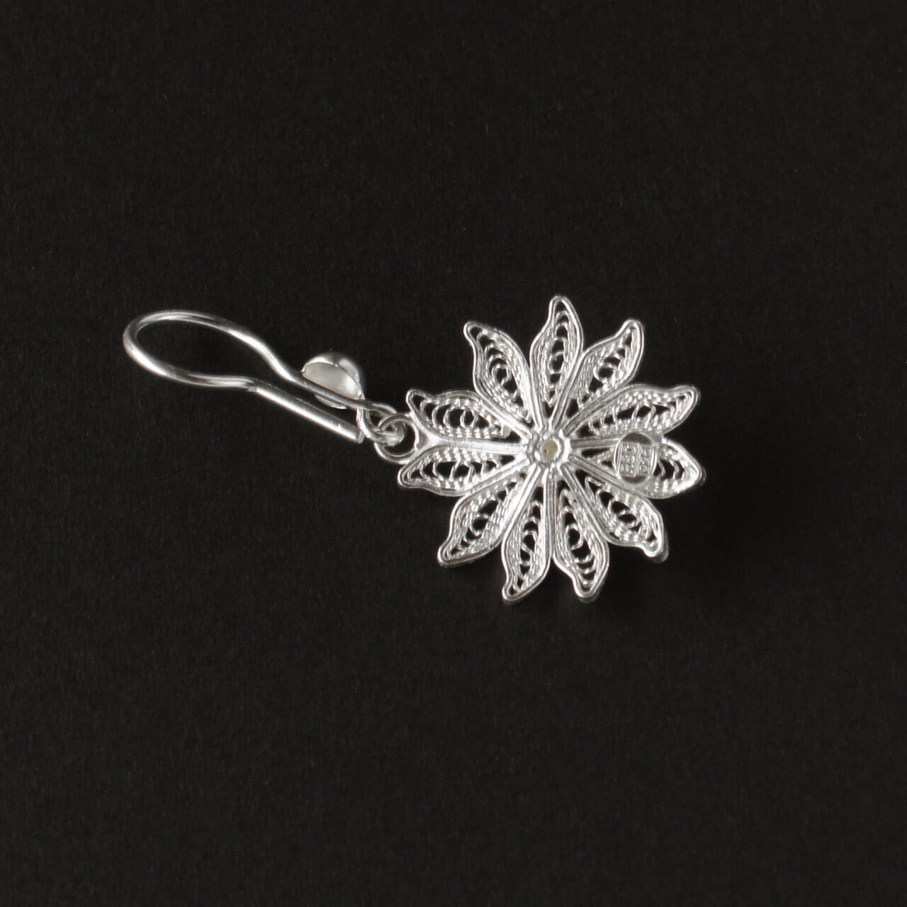 Mio Harutaka マーガレットピアス　片耳 TASAKI - MIO HARUTAKA マーガレットピアス 旧デザイン 片耳の通販 by