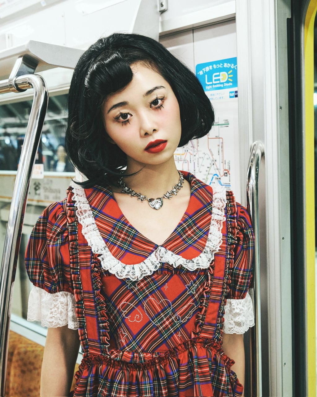 リボンチェーンネックレス　ハート