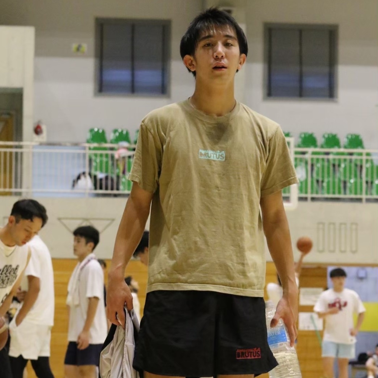 Brutus BOX LOGO T-SHIRTS / サンドカーキ