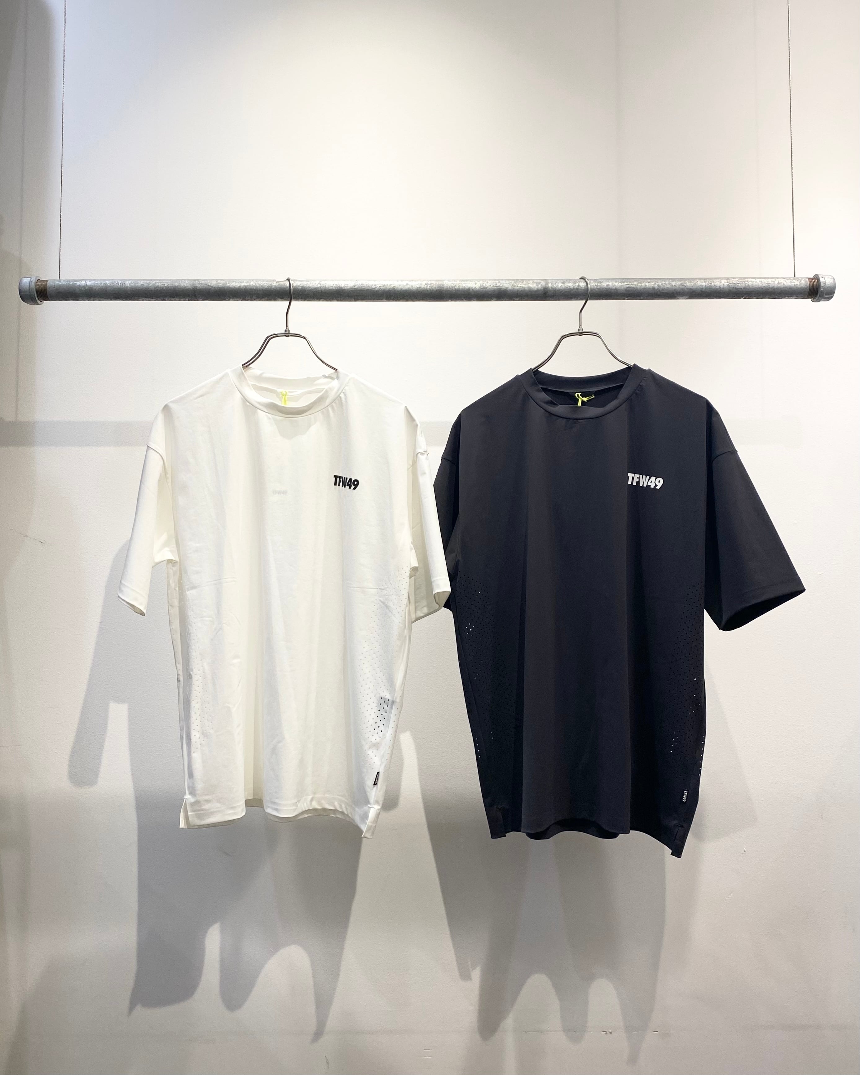 TFW49】《MEN'S》PUNCHED MESH SLIM FIT CREW NECK T | Sandy GOLF