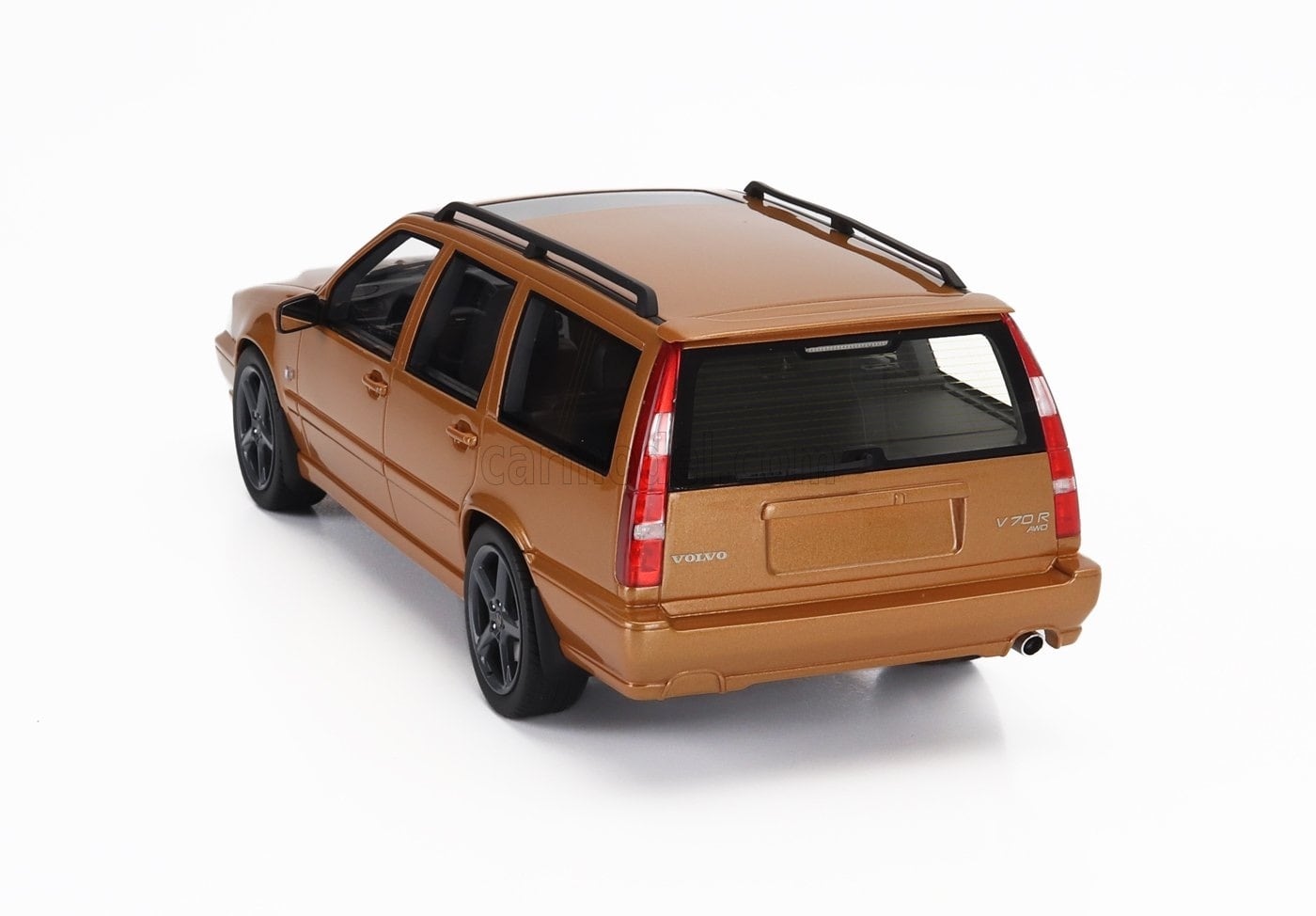ミニカー 1/18 ボルボ V70 SW DNA COLLECTIBLES 1/18 VOLVO V70 SW