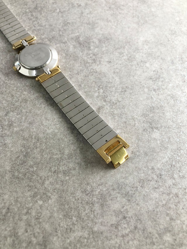 Christian Dior クリスチャン ディオール 腕時計 シルバー DIOR ラウンドフェイス ステンレススチール 3026 クウォーツ vintage ヴィンテージ オールド sxevgu