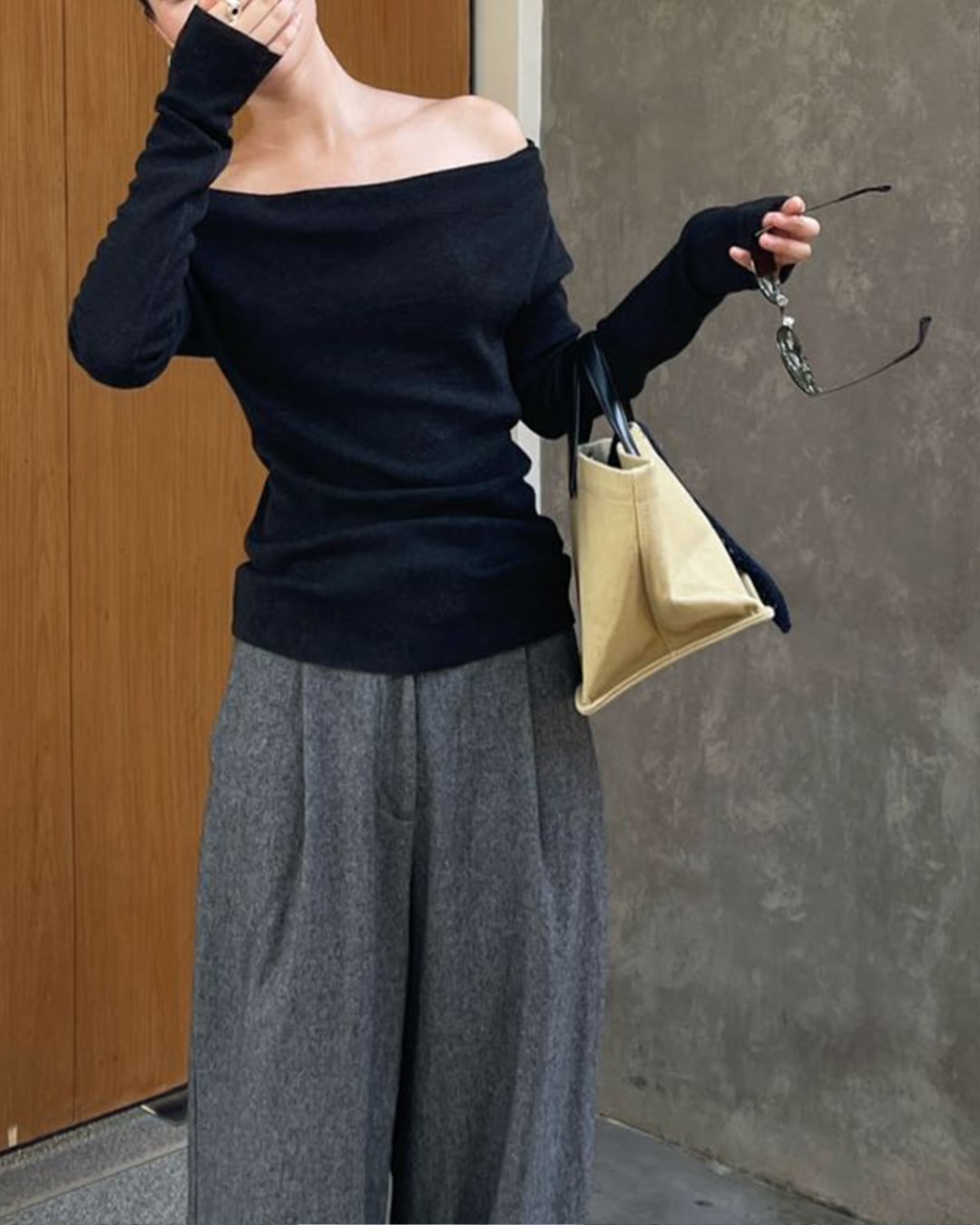 オフショルダーリブニットトップス A25151