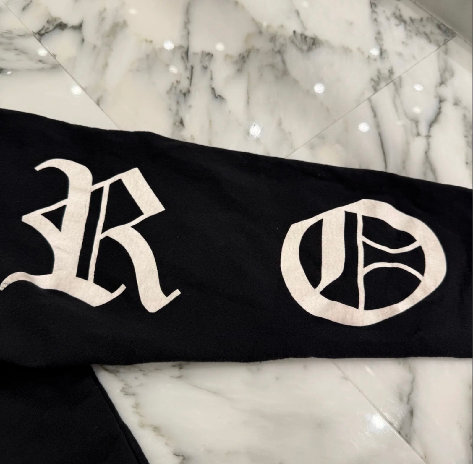 CHROME HEARTS クロムハーツ × 氷室 京介 アーチロゴ ジップアップ