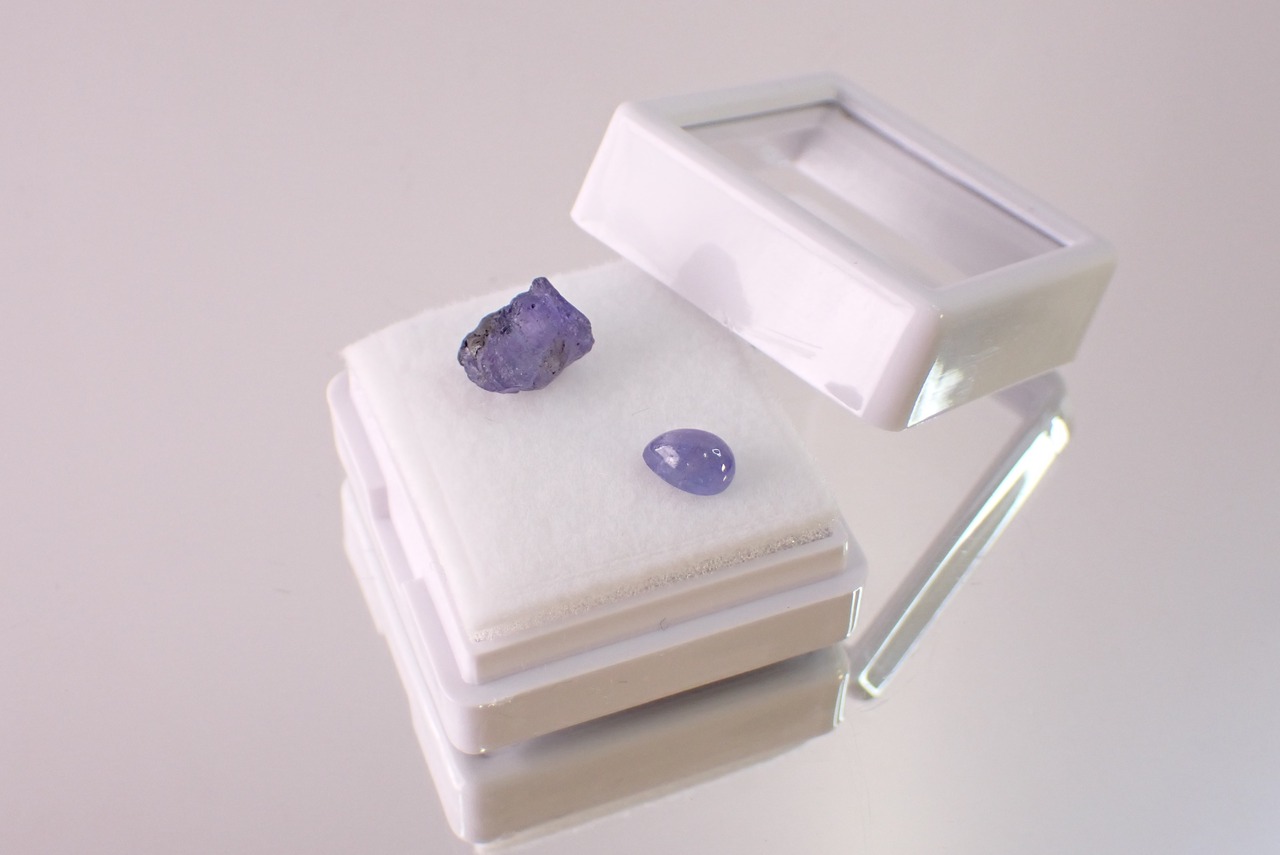 【原石セット】タンザナイト　0.69ct/2.32ct　[D3-379]