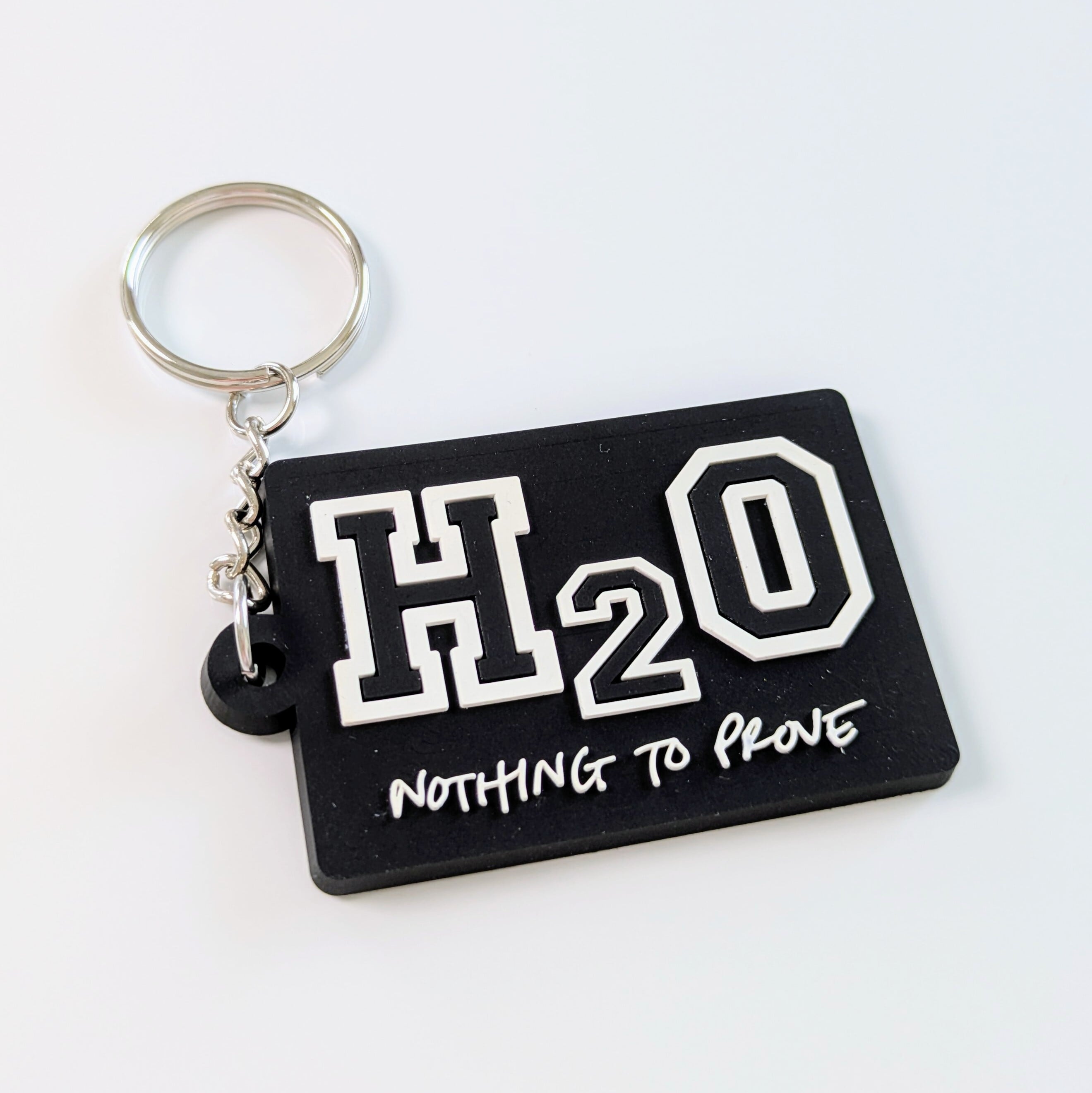 ☆送料無料！ ★ラバーキーホルダー★〘5126〙【 H₂O / H2O（ エイチツーオー ）】 Nothing to Prove〚アメリカン雑貨 アメトイ〛