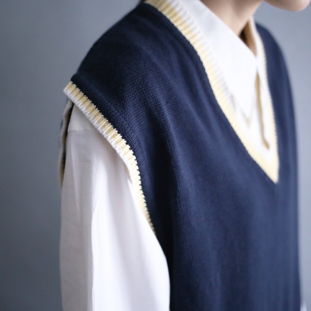 rib double line design loose knit vest