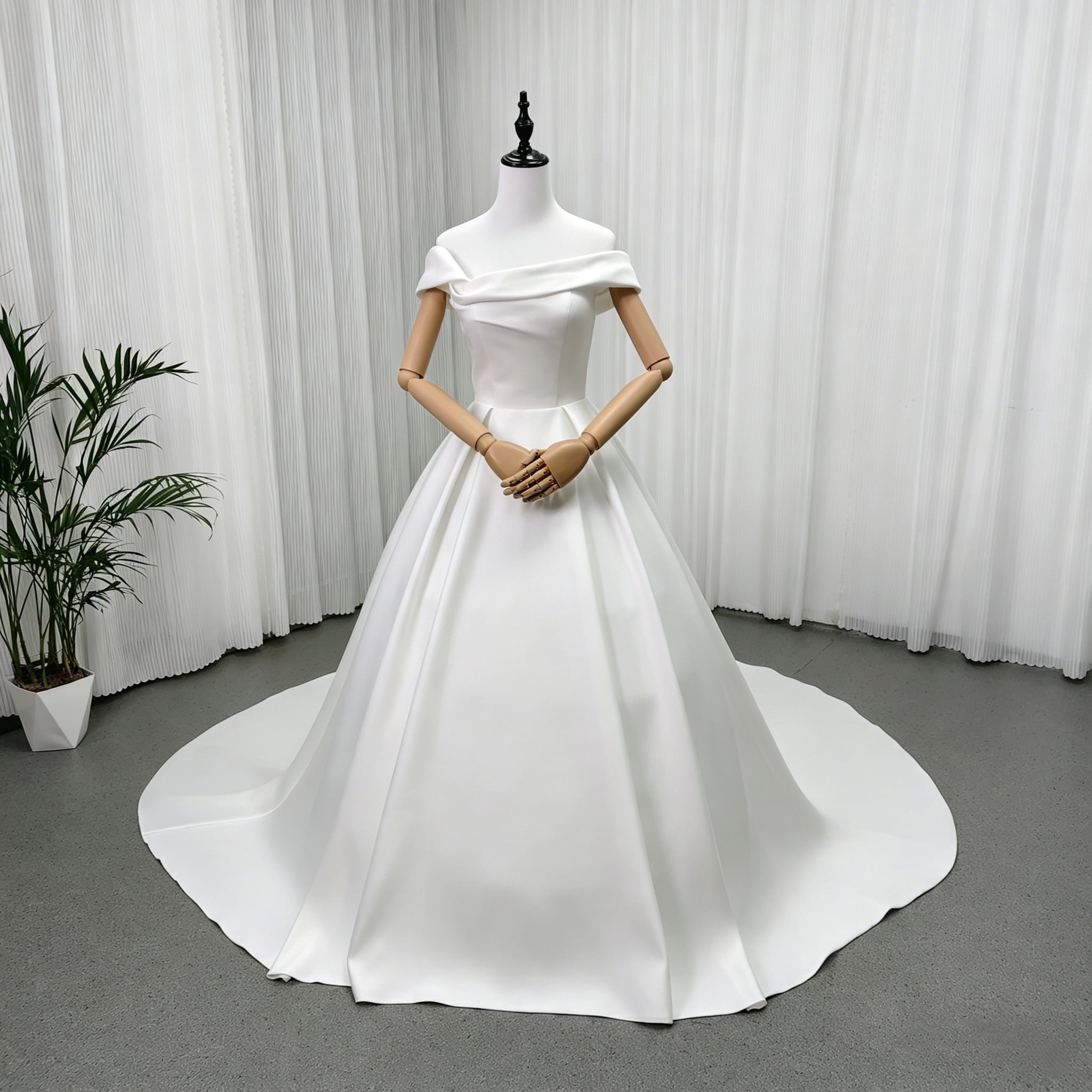 日本未入荷】White by Vera Wang エレガントバレリーナドレス