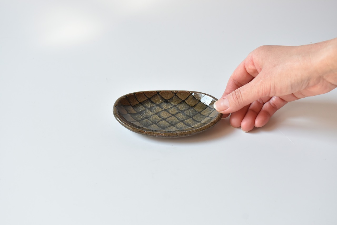 小代瑞穂窯 / 福田るい : 印花 ダ円皿 (小) ②