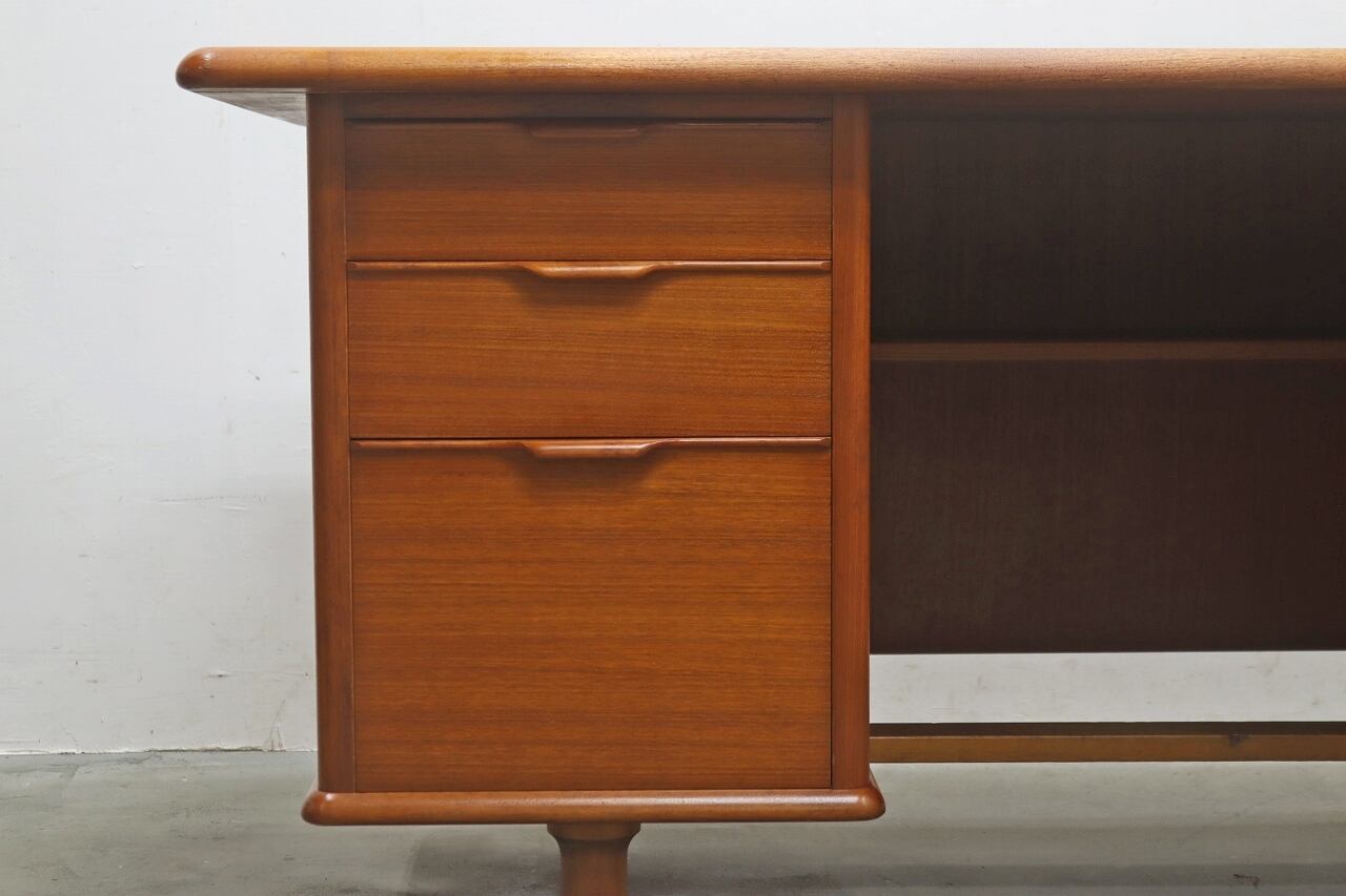 ビンテージ　ヴィンテージ　チーク材　両袖デスク　両袖机　北欧スタイル デンマーク チーク材 両袖デスク 北欧家具 北欧ビンテージ